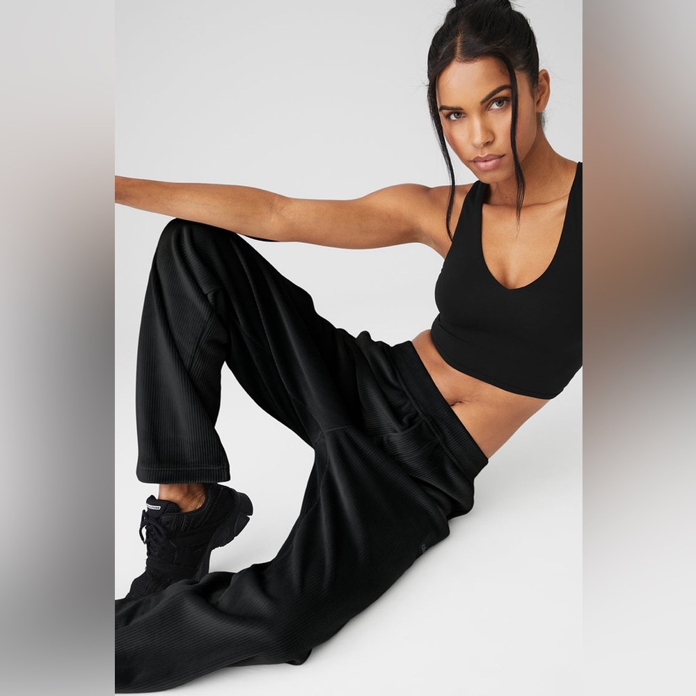 Small Alo yoga valour pants - Picture 6 of 8
